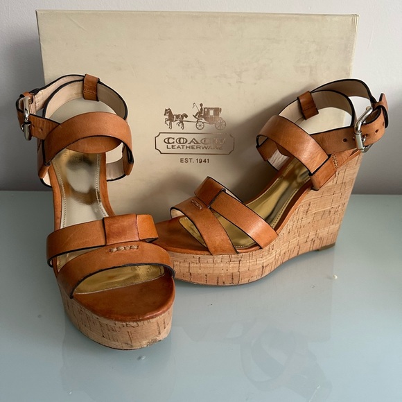 Coach Wedge  shoes 7.5 - Picture 3 of 10